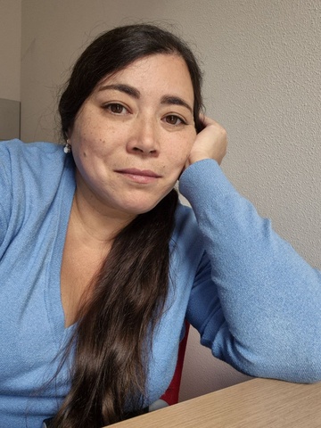 Dilya - English and Russian speaking therapist / Русскоговорящий психолог